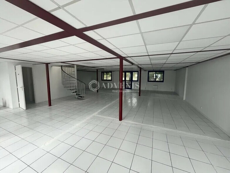 Bureau dans Choisy-le-Roi à louer - Photo intérieure - Image 3 de 9