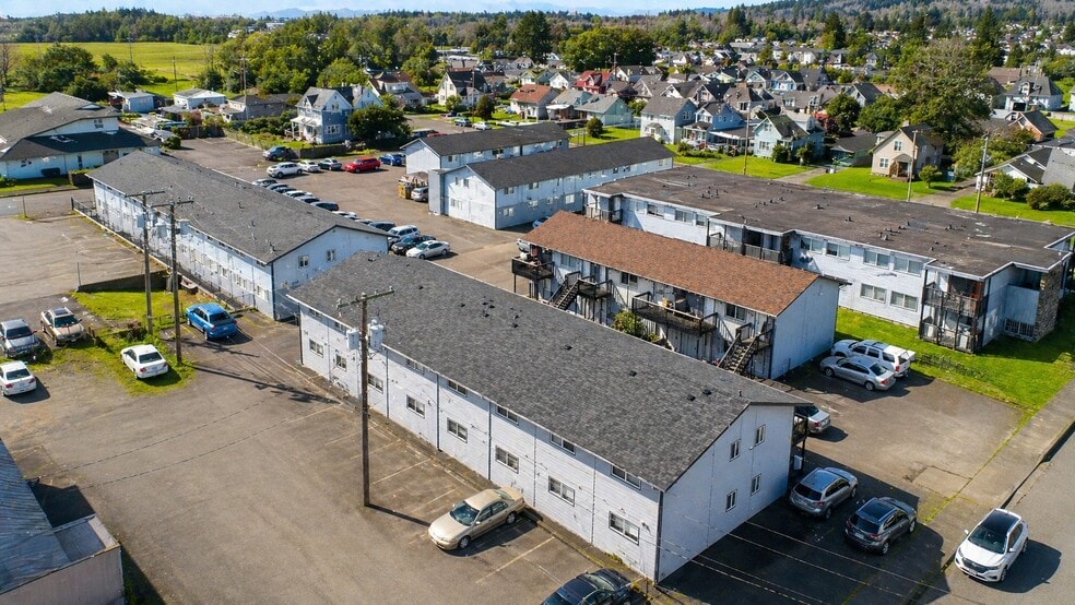 621 7th St, Hoquiam, WA for sale - Building Photo - Image 1 of 12