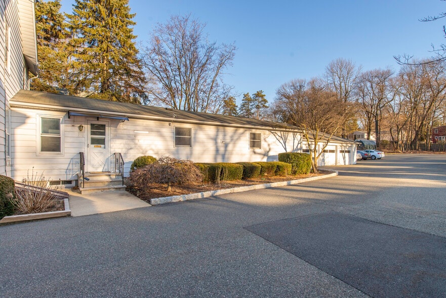 334 W Main St, Boonton, NJ for lease - Building Photo - Image 2 of 19