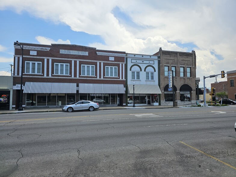 200 N Park Ave, Herrin, IL for sale - Building Photo - Image 3 of 5
