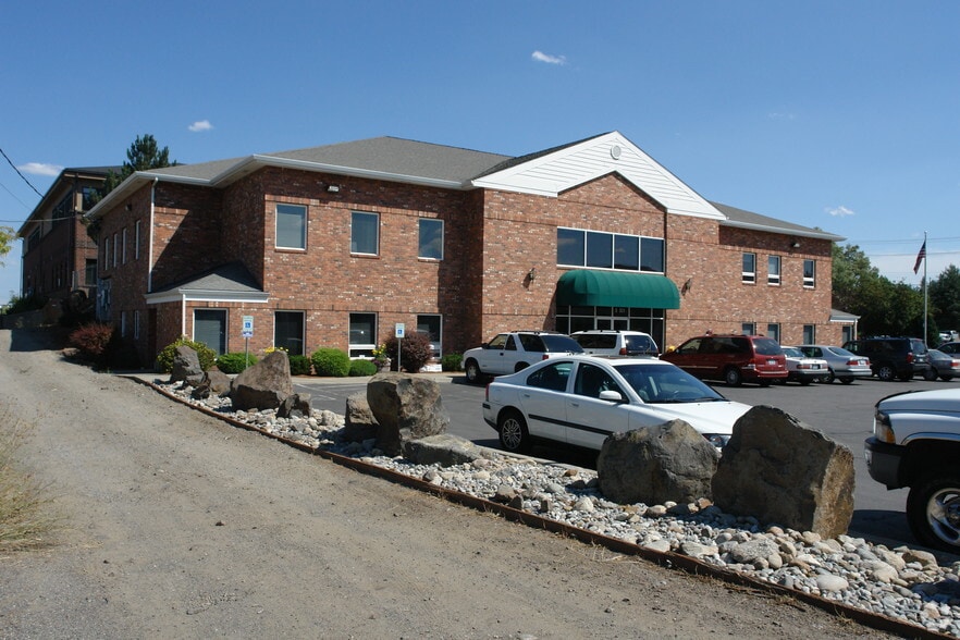 323 E 2nd Ave, Spokane, WA for lease - Building Photo - Image 2 of 9