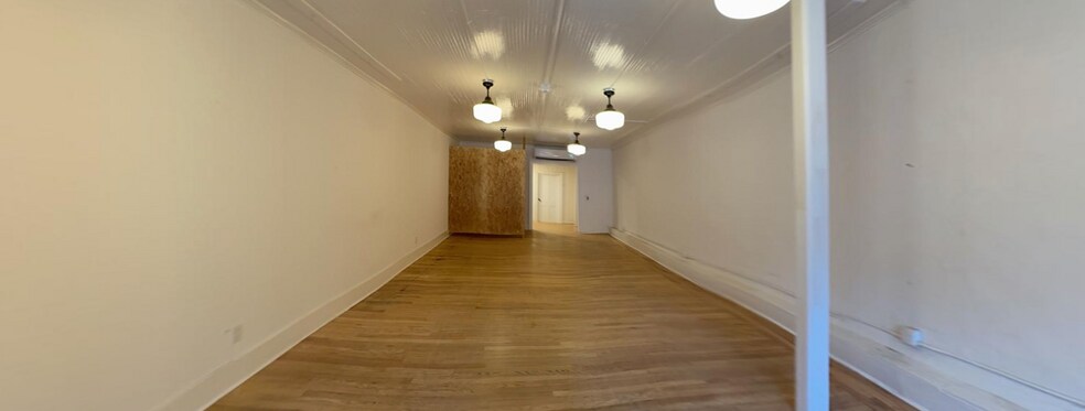 620 1/2 Warren St, Hudson, NY à louer - Photo du bâtiment - Image 3 de 21