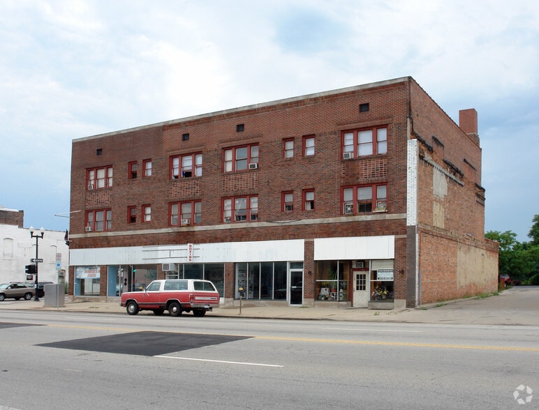 701 Main St, Peoria, IL à louer - Photo du bâtiment - Image 2 de 3