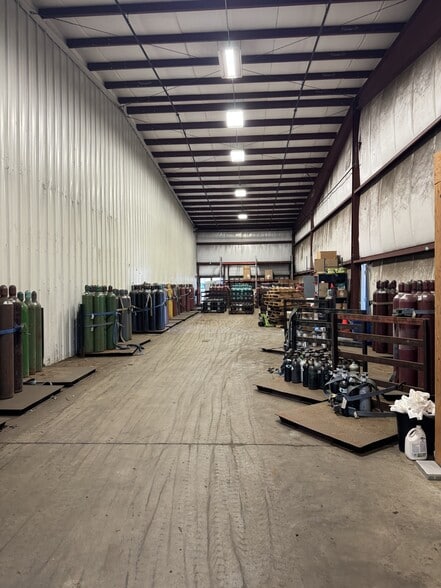 155 Millenium Cir, Lakeville, MA à louer - Photo intérieure - Image 3 de 3