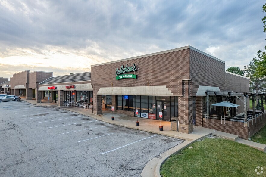 12815-12843 W 87th St, Lenexa, KS à louer - Photo du bâtiment - Image 2 de 5