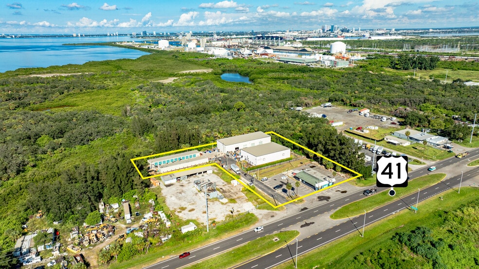 Port of Tampa Industrial Portfolio portfolio of 4 properties for sale on LoopNet.ca - Primary Photo - Image 1 of 1