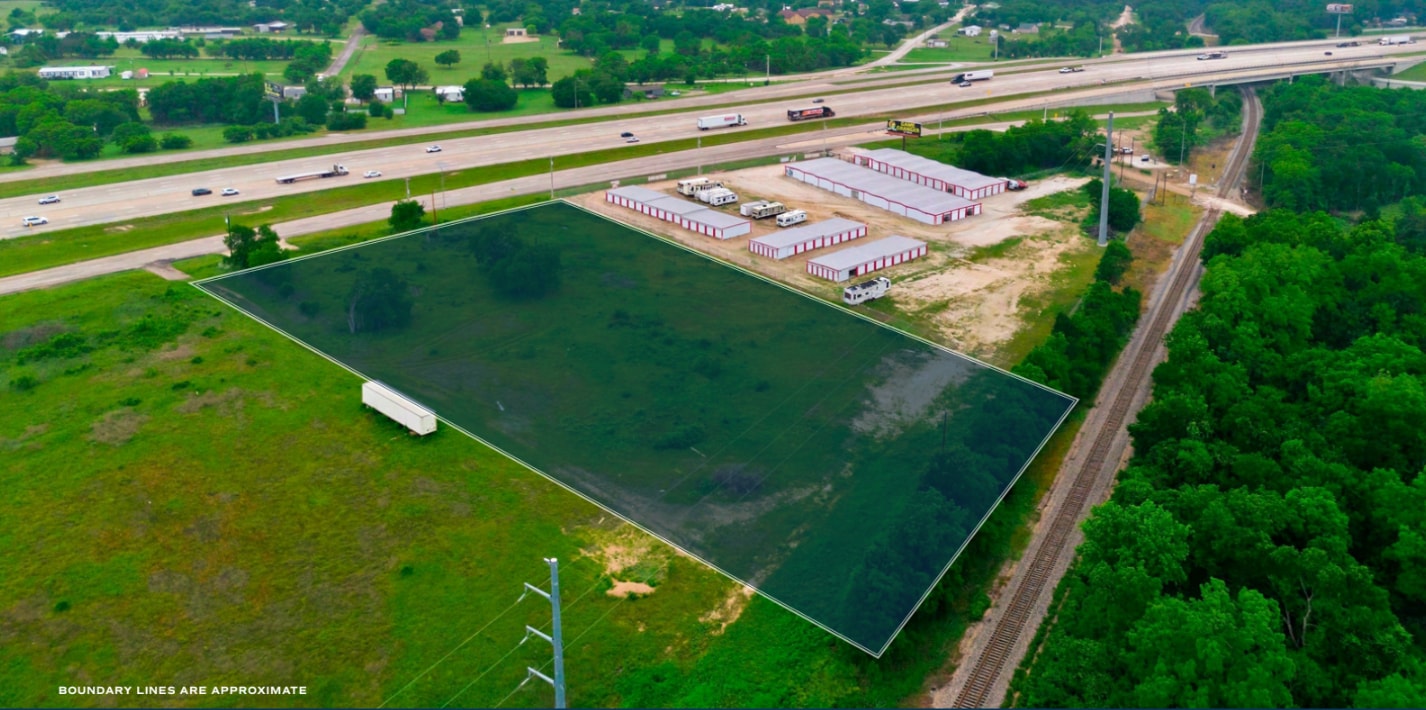 18577 IH 35, Bruceville, TX for sale Primary Photo- Image 1 of 7