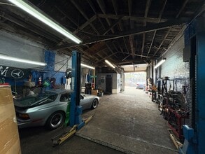 399 Mccarter Hwy, Newark, NJ for lease Interior Photo- Image 2 of 7