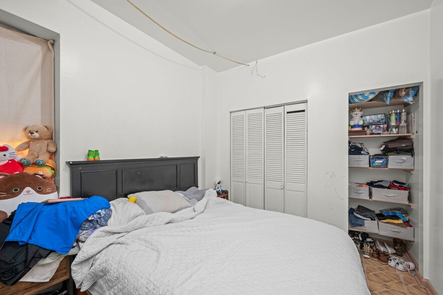 2822 N Milwaukee Ave, Chicago, IL for sale - Building Photo - Image 3 of 31