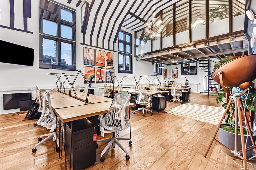 70 Wells St, London for lease - Building Photo - Image 3 of 22