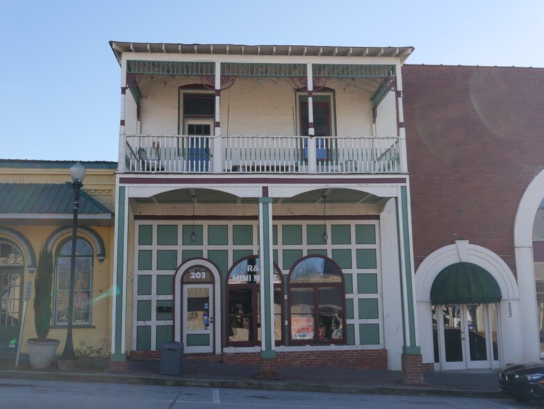 203 E Main St, Hogansville, GA for sale - Building Photo - Image 2 of 2
