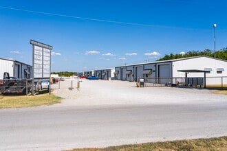 2170 Collins Rd, Denton, TX for lease Interior Photo- Image 1 of 1