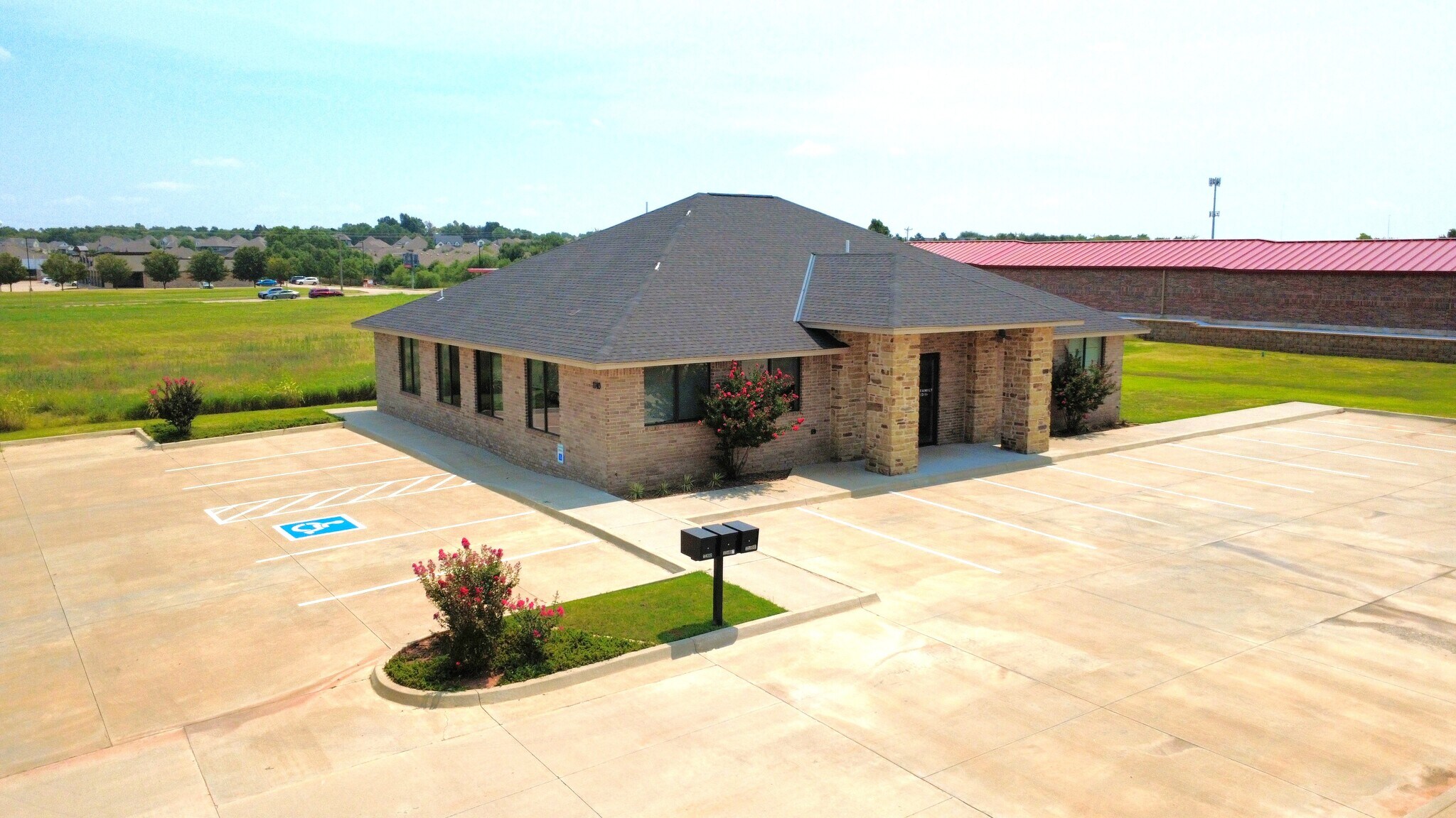 1140 NW 192nd St, Edmond, OK à louer Photo du bâtiment- Image 1 de 13