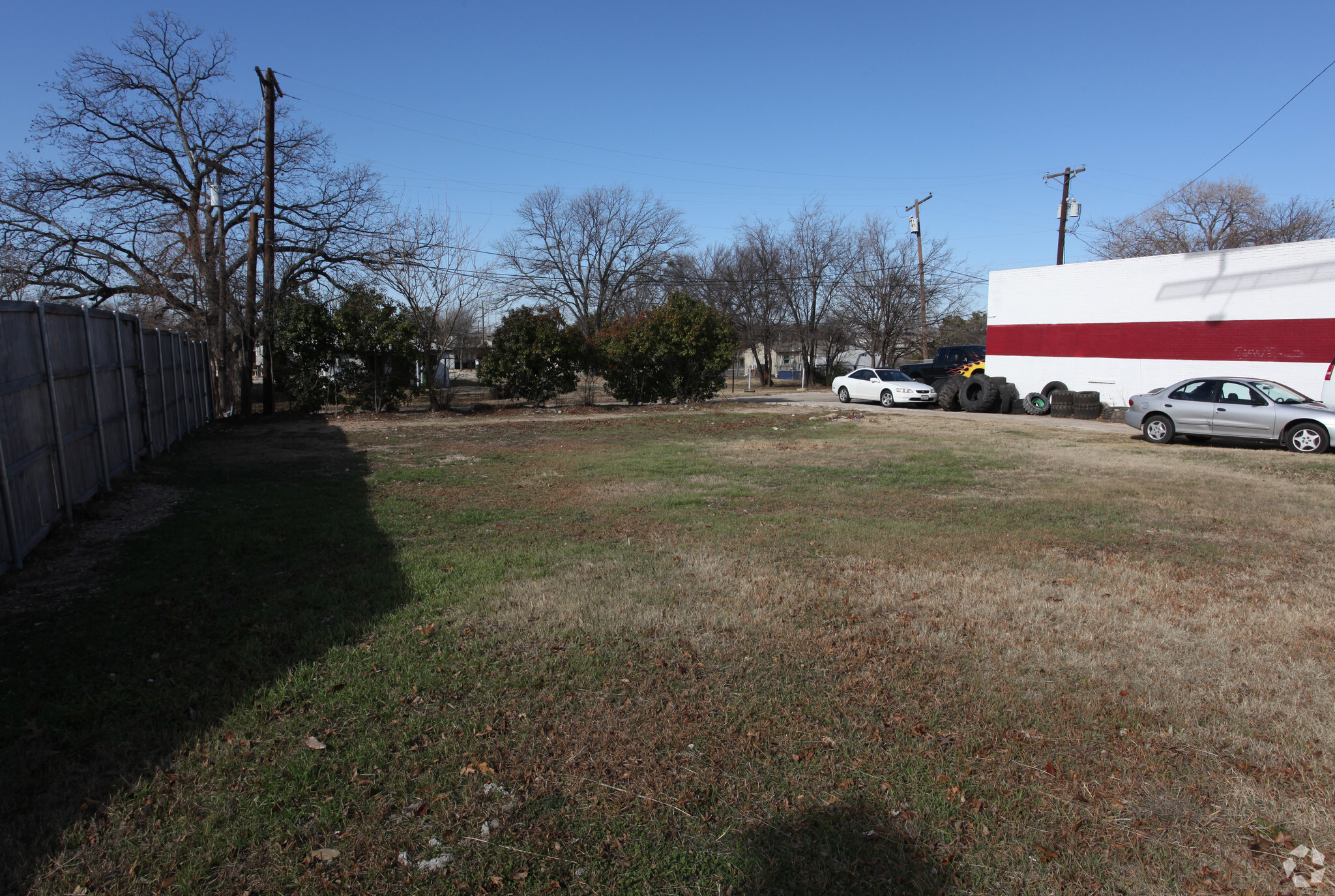 117 N Garland Ave, Garland, TX for sale Primary Photo- Image 1 of 1