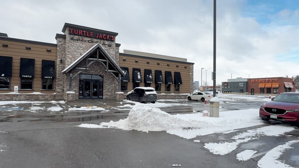 20 Cottrelle Blvd, Brampton, ON à vendre - Vidéo sur l’inscription commerciale - Image 2 de 21