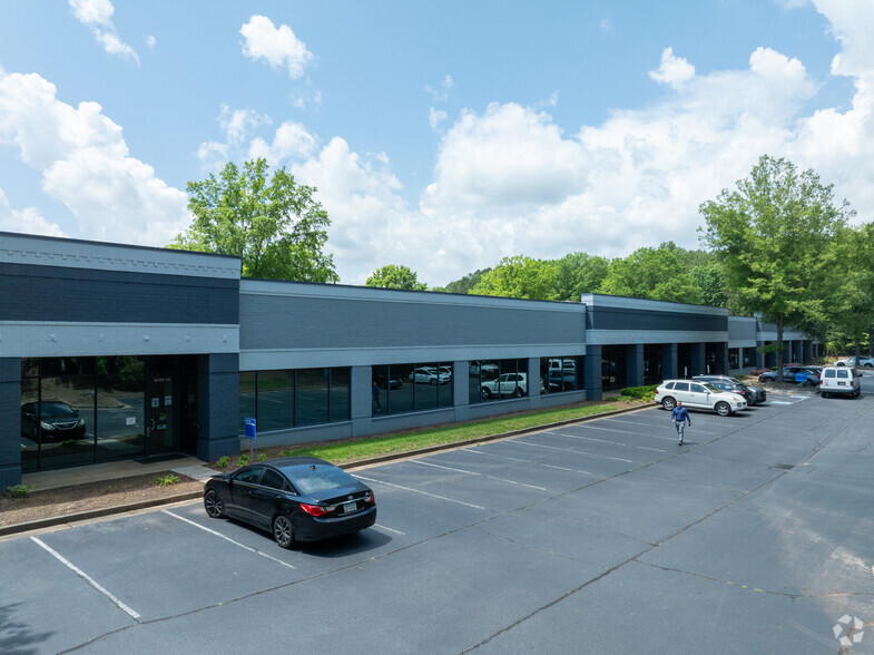 3155 Royal Dr, Alpharetta, GA for lease - Building Photo - Image 1 of 8