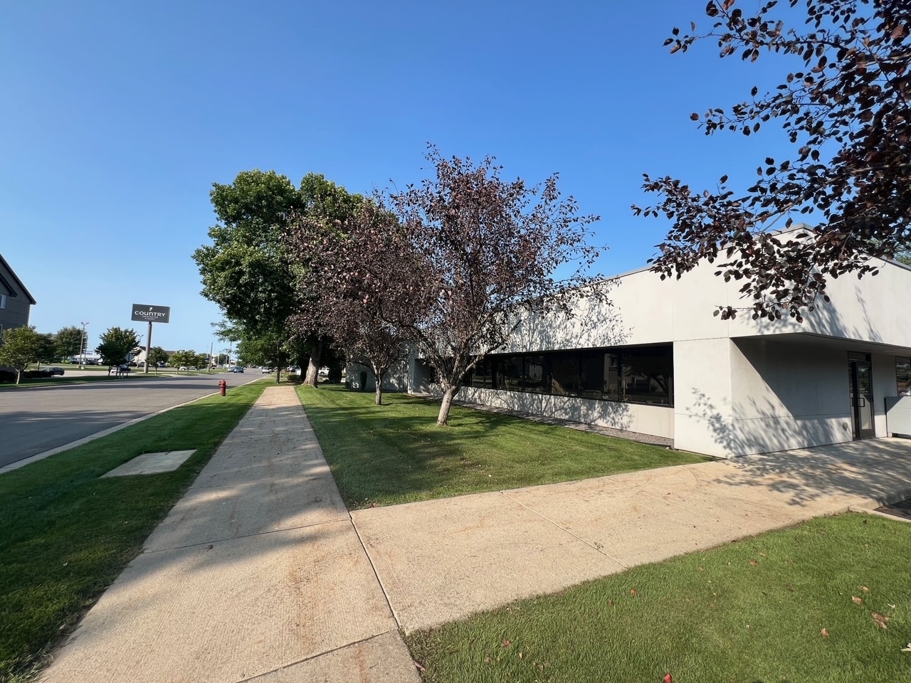 220 Park Ave S, Saint Cloud, MN for lease Building Photo- Image 1 of 30