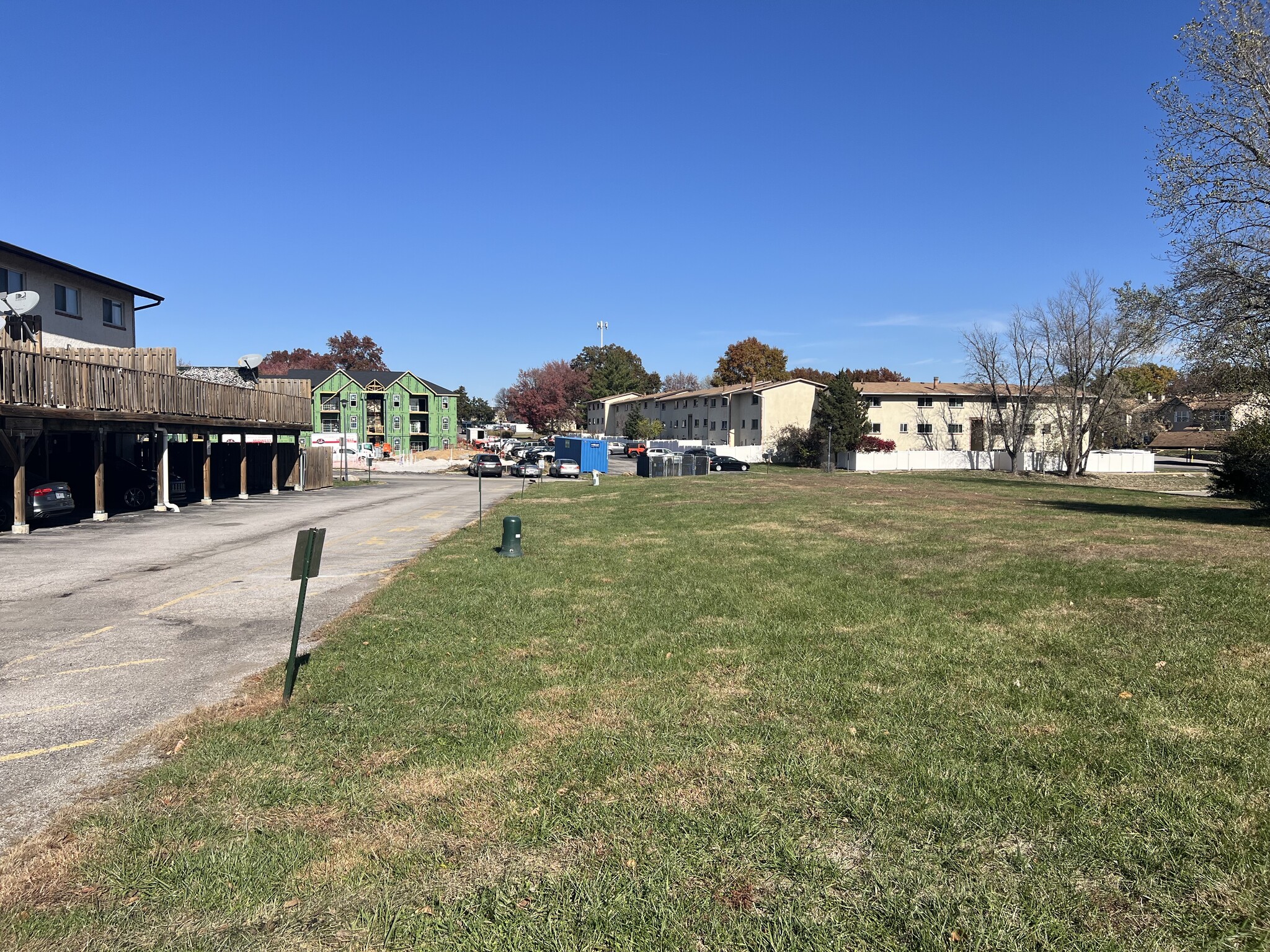 290 Carmel Woods Dr, Ellisville, MO for sale Primary Photo- Image 1 of 3