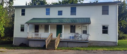 130-136 and 147-153 Brush Hill Ct portefeuille de 2 propriétés à vendre sur LoopNet.ca - Photo du bâtiment - Image 3 de 54