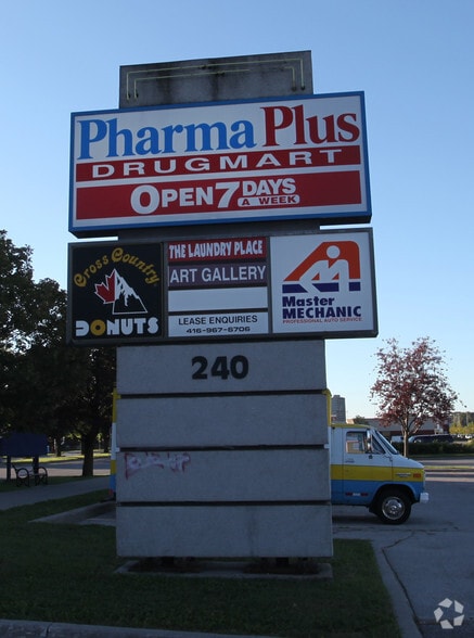 134-226 Harwood Ave S, Ajax, ON for lease - Building Photo - Image 2 of 6