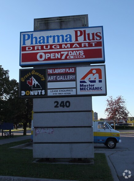 136-202 Harwood Ave S, Ajax, ON à louer - Photo du bâtiment - Image 2 de 5