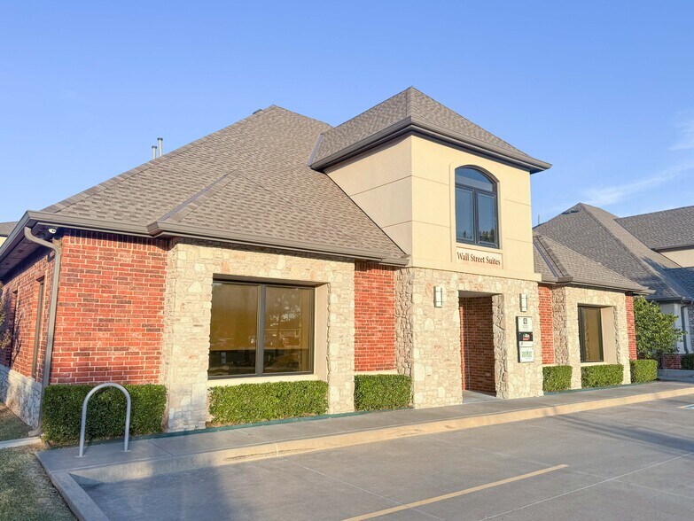 920 Wall St, Norman, OK à louer - Photo du bâtiment - Image 2 de 2