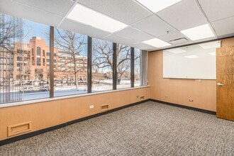 215 W Oak St, Fort Collins, CO à louer Photo intérieure- Image 2 de 7