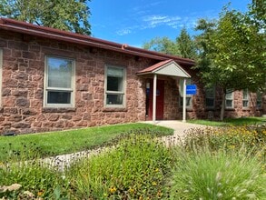 21 Ensign Dr, Avon, CT for lease Building Photo- Image 2 of 6