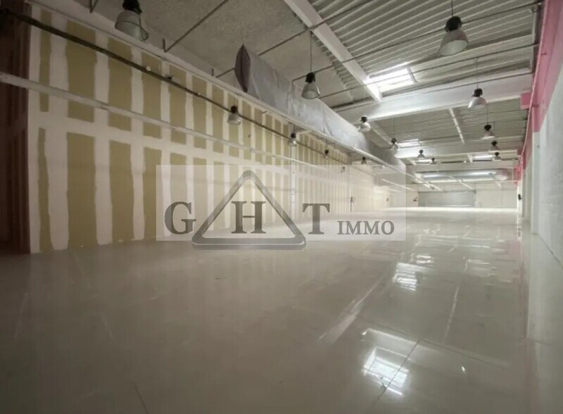 Industrial in Maurepas for lease - Building Photo - Image 3 of 3