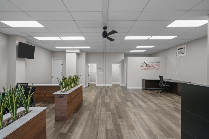 337 Columbia St, Fall River, MA for sale - Building Photo - Image 3 of 52