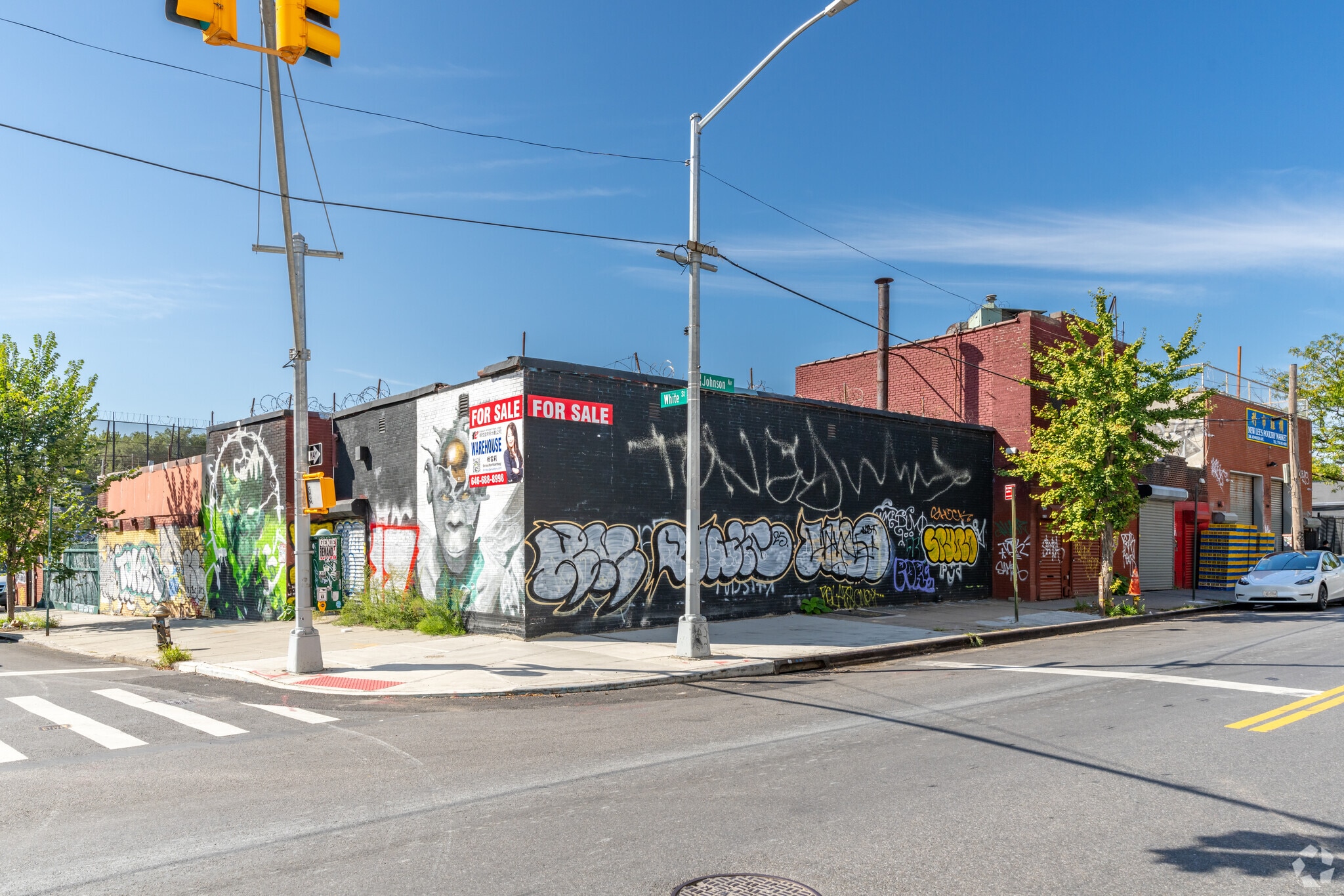 310 Johnson Ave, Brooklyn, NY for lease Primary Photo- Image 1 of 6