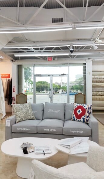 202 Old Federal Hwy, Hallandale Beach, FL à louer - Photo du bâtiment - Image 3 de 7