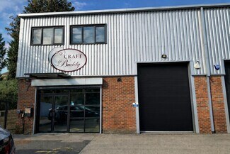 Plus de détails pour Asheridge Rd, Chesham - Industriel à louer