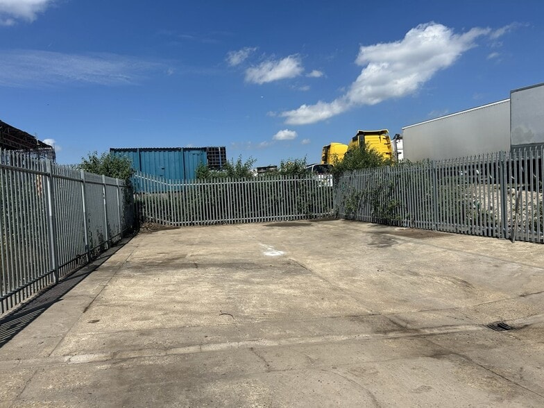 Leagrave Rd, Luton for lease - Other - Image 1 of 3