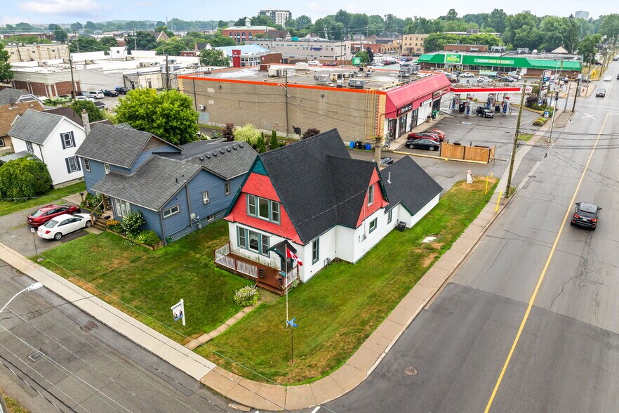 44 Park St, Port Colborne, ON à vendre - Photo principale - Image 2 de 14