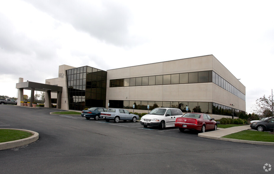 3631 N Morrison Rd, Muncie, IN for lease - Primary Photo - Image 1 of 5