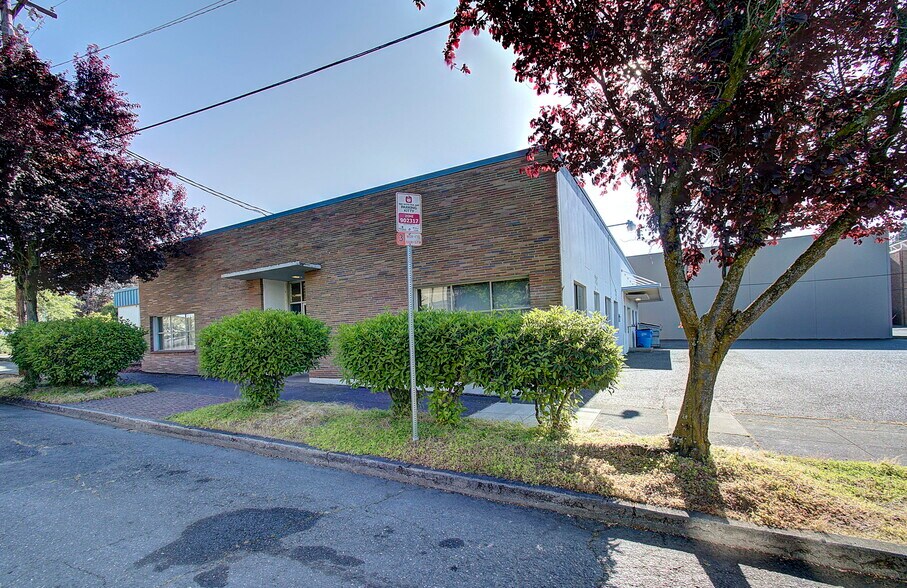 1205 Ingalls St, Vancouver, WA à vendre - Photo du bâtiment - Image 2 de 15