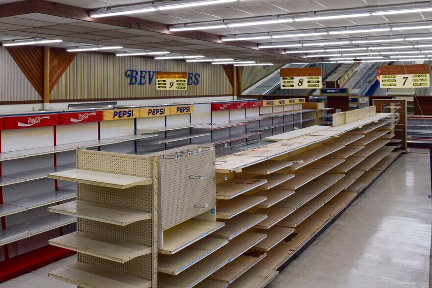 202 Doctor Donnie H Jones Jr Blvd W, Princeton, NC à louer - Photo du bâtiment - Image 2 de 23