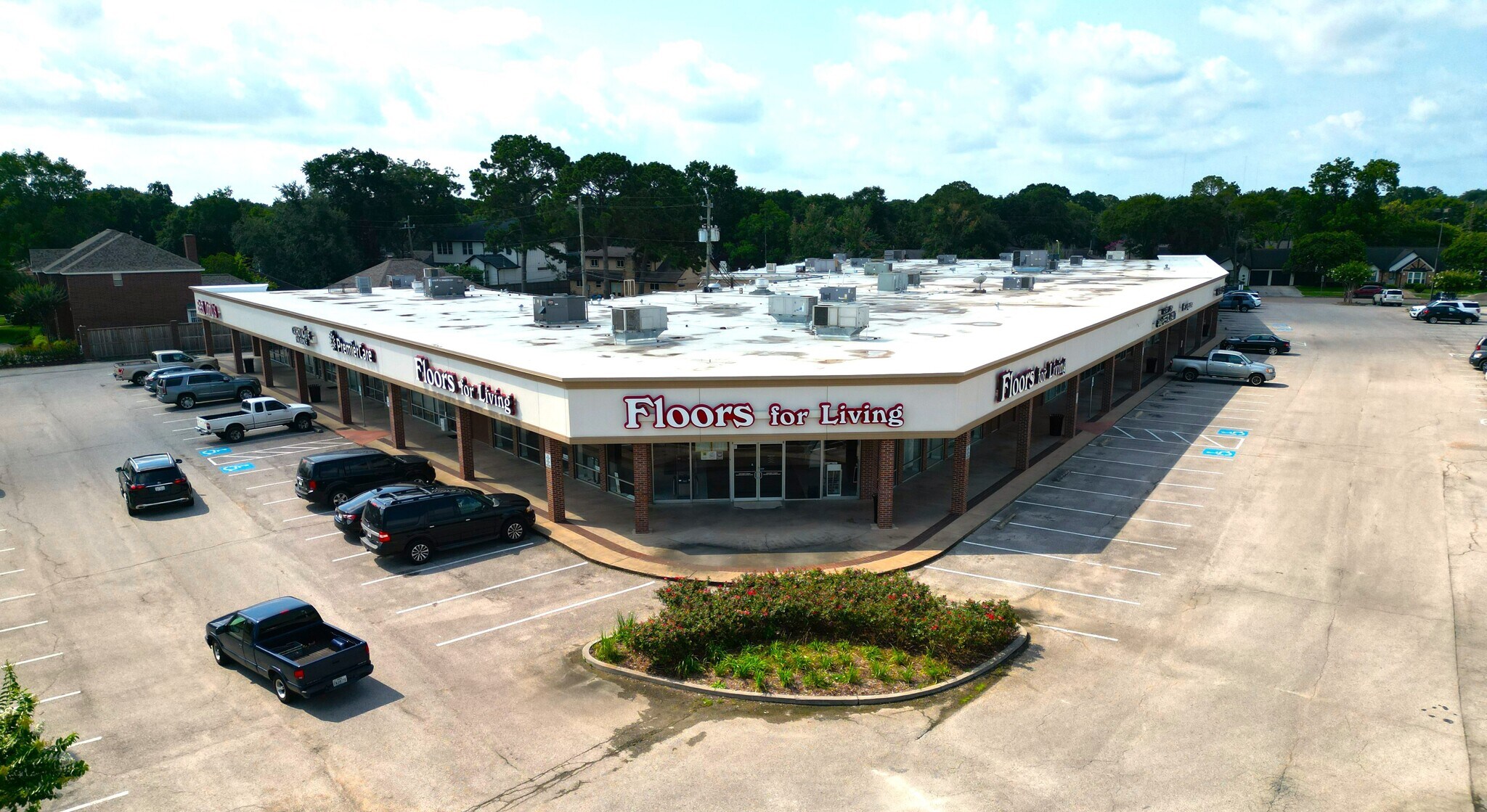9600-9611 Hillcroft Ave, Houston, TX à louer Photo du bâtiment- Image 1 de 6