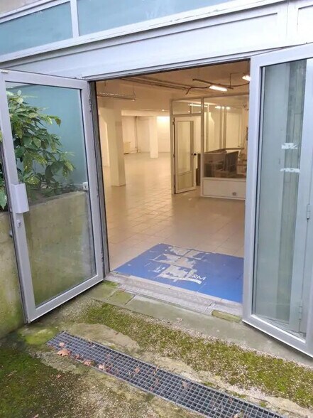 Flex dans Le Chesnay-Rocquencourt à louer - Photo du bâtiment - Image 2 de 16