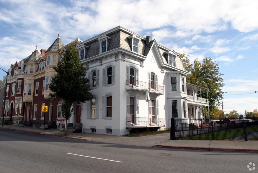 140 S Potomac St, Hagerstown, MD for sale - Building Photo - Image 1 of 5