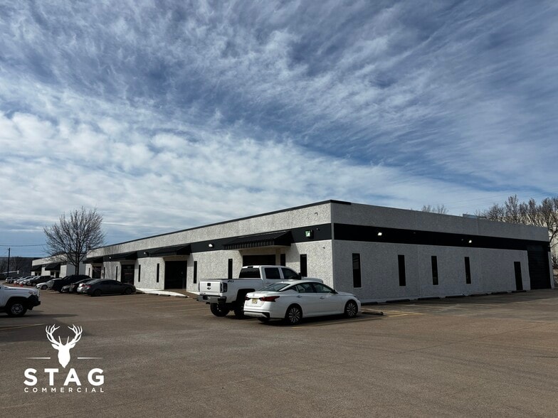 3401 E University Dr, Denton, TX for lease - Building Photo - Image 3 of 11