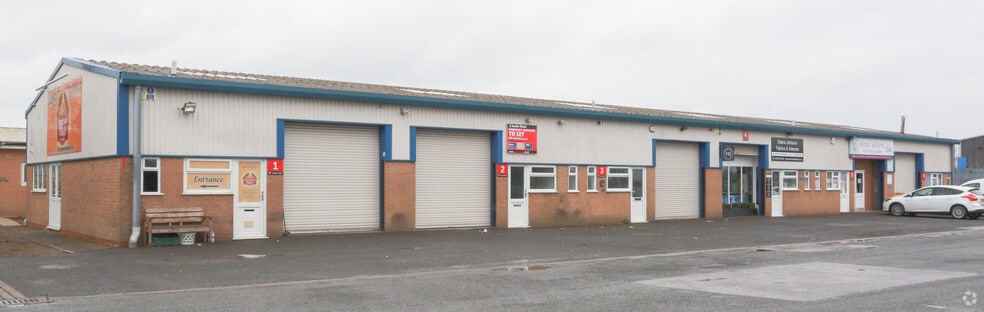 Unit 2 Clifton Moor Industrial Estate, York for lease - Primary Photo - Image 1 of 3