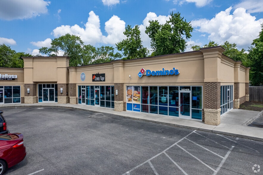 7419 Middlebrook Pike, Knoxville, TN à louer - Photo du bâtiment - Image 2 de 5