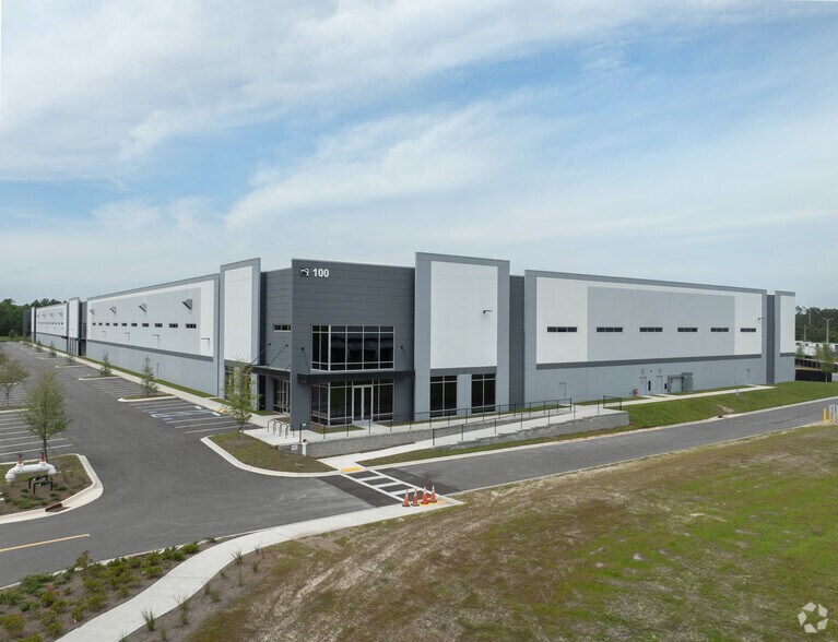 7489 Commonwealth Ave, Jacksonville, FL à louer - Photo du bâtiment - Image 2 de 13