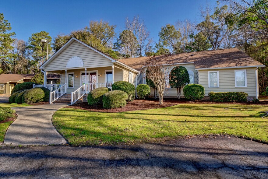 14 Medical Center Dr SW, Supply, NC à vendre - Photo du bâtiment - Image 2 de 30