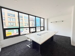 314 E 34th St, New York, NY for lease Interior Photo- Image 2 of 11