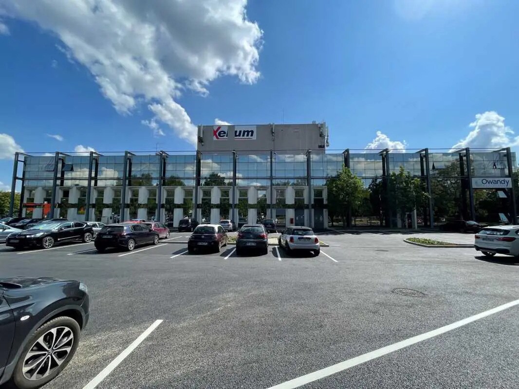 Office in Croissy-Beaubourg for lease Building Photo- Image 1 of 8