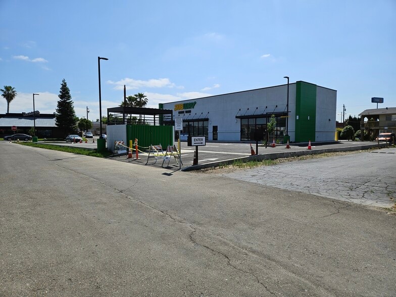 4170 E Waterloo Rd, Stockton, CA for lease - Primary Photo - Image 1 of 3