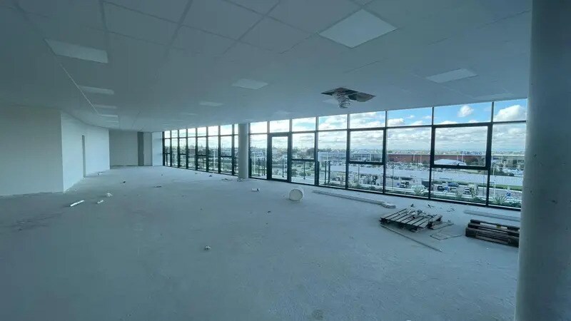 Bureau dans Bourg-en-Bresse à louer - Photo du bâtiment - Image 3 de 17